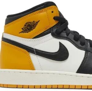 NIB Air Jordan 1 Retro High OG GS "Yellow Toe"